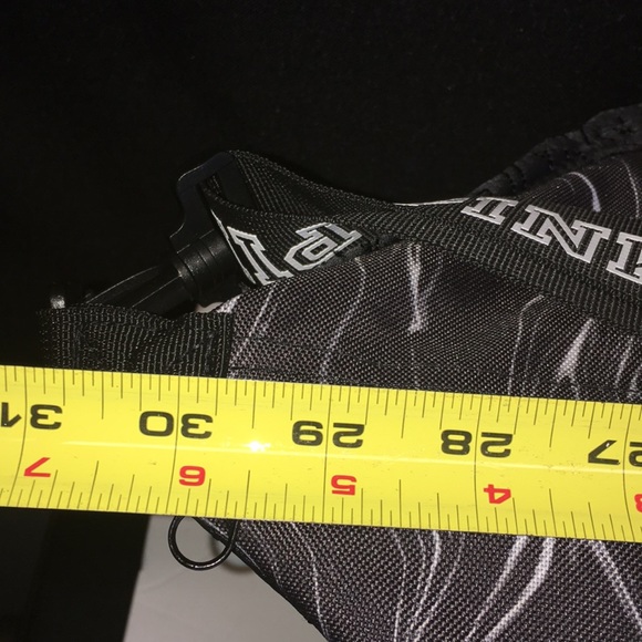 New ❤️Pink Victoria Secret weekend big  bag - Picture 4 of 8